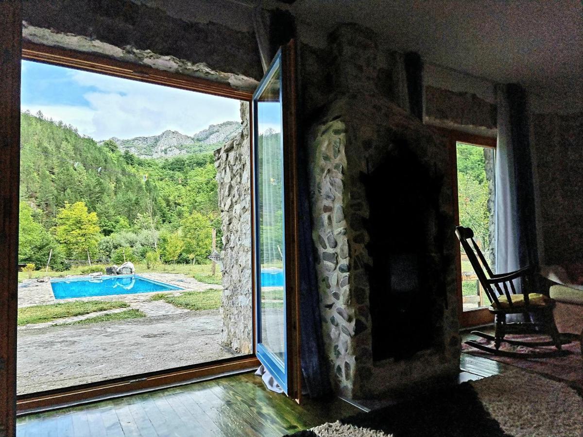 Exo Log Cottage Jezero  Zewnętrze zdjęcie
