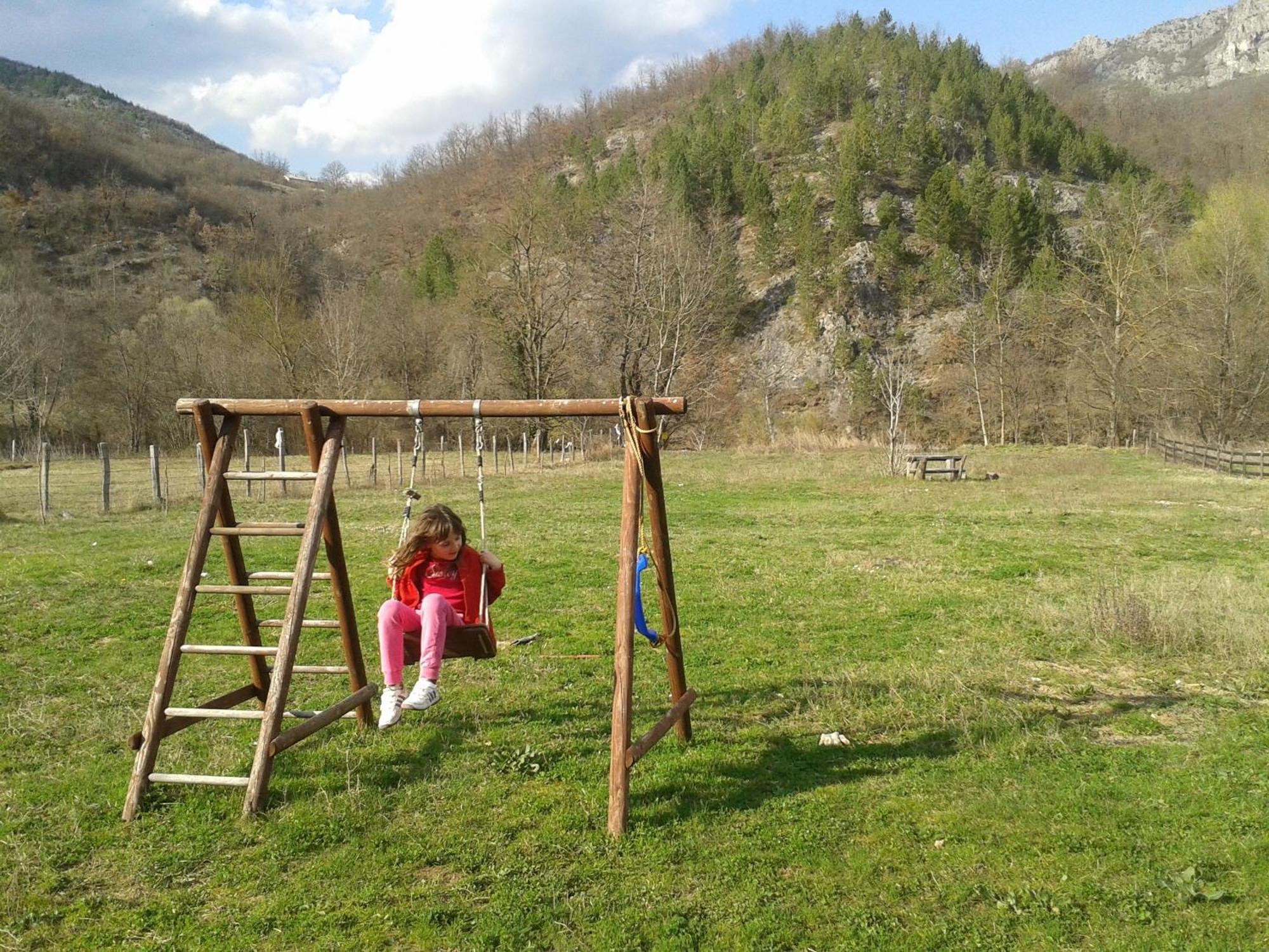 Exo Log Cottage Jezero  Zewnętrze zdjęcie